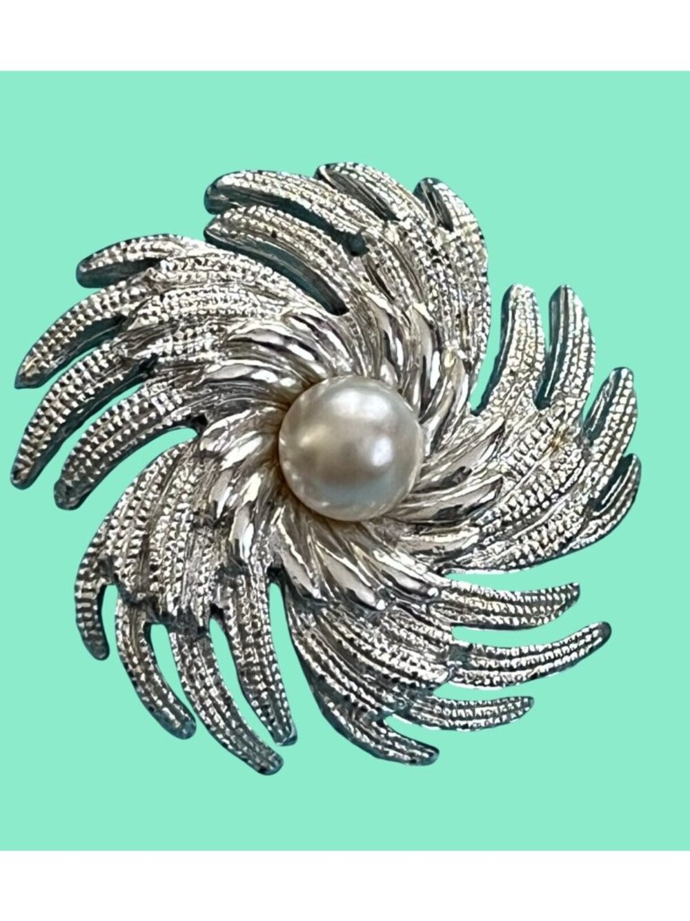 Vintage Sarah Coventry Silver-Tone Swirl Clip-On Earrings With Faux Pearl Center - Picture 3 of 7